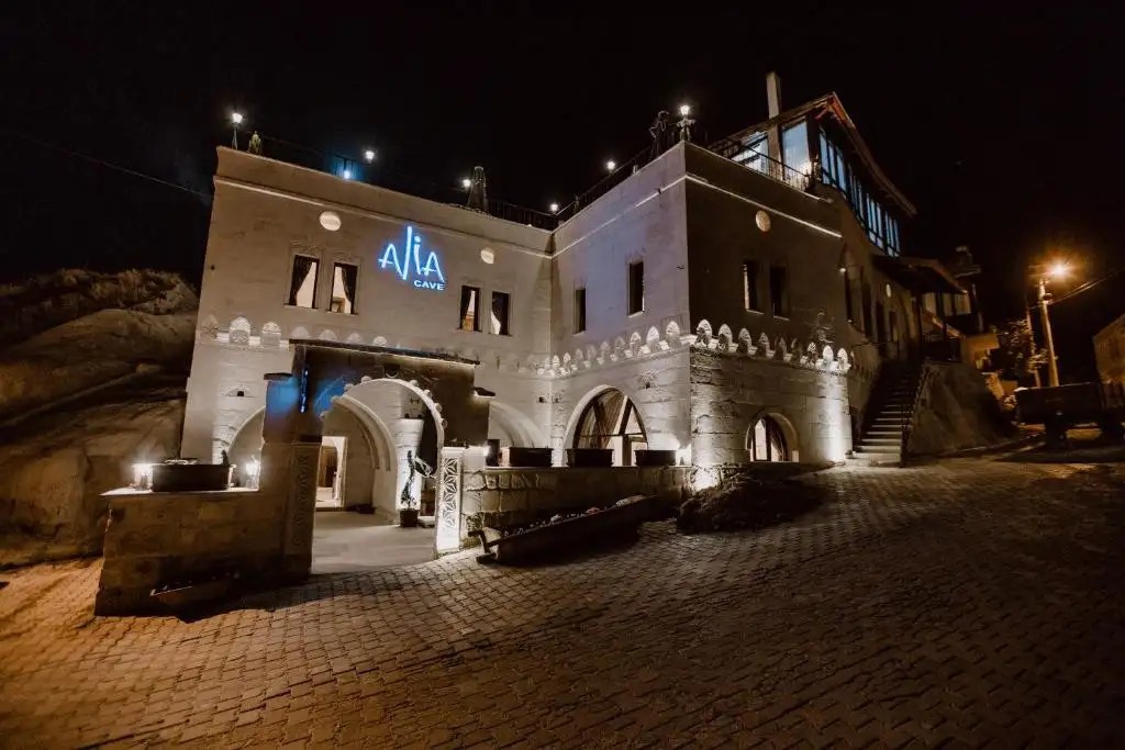 ALIA CAVE HOTEL 