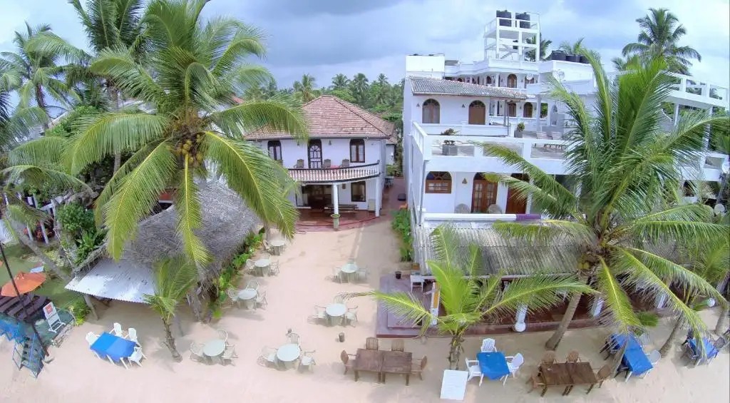 ROYAL BEACH HOTEL & RESTAURANT
