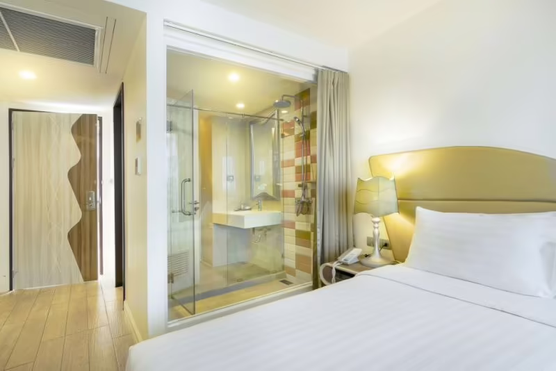 LE TADA PARKVIEW HOTEL