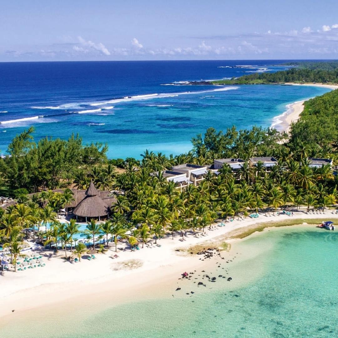 SHANDRANI BEACHCOMBER RESORT & SPA