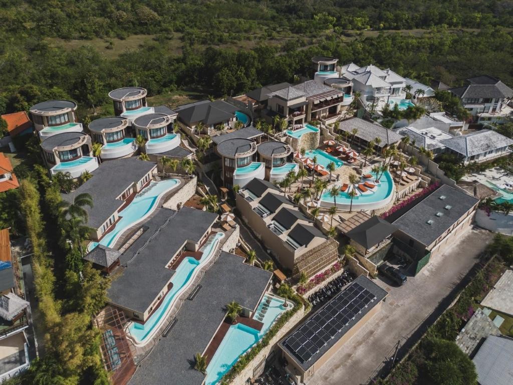 SEASCAPE LUXURY RESORT AND SPA IN ULUWATU