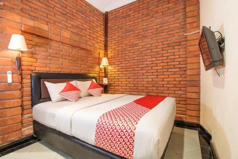 OYO 3118 MAXI BUDGET