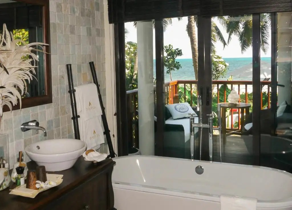 DHEVATARA BEACH HOTEL