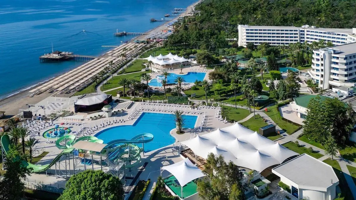 MIRAGE PARK RESORT (EX. MAJESTY MIRAGE PARK)