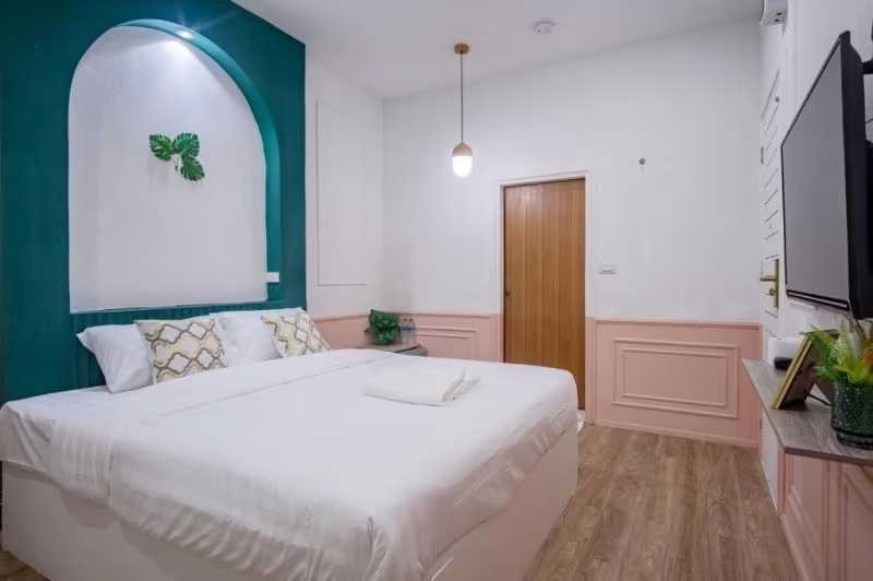 ISARA BOUTIQUE HOTEL AND CAFE