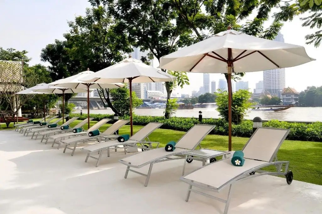 IBIS BANGKOK RIVERSIDE
