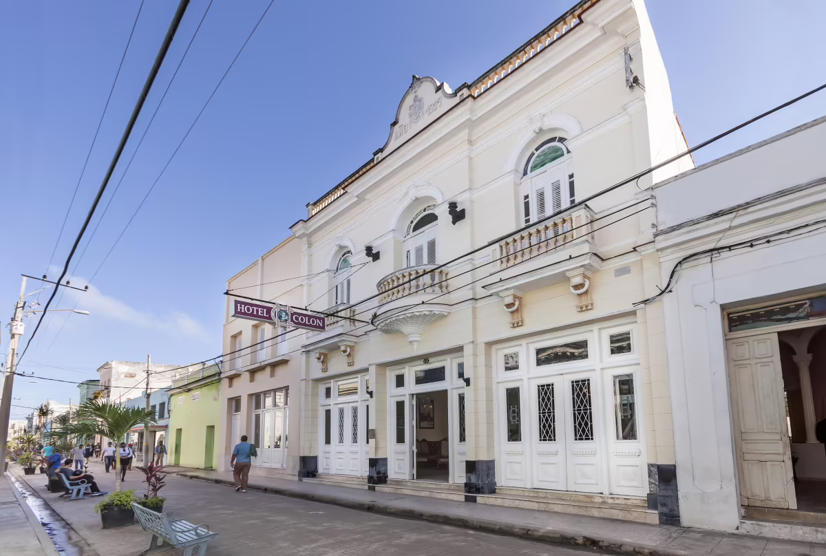 COLON
