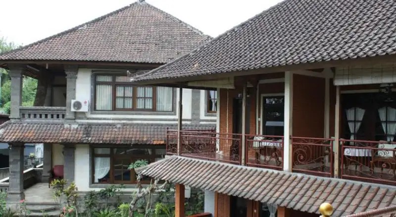 PANDE PERMAI BUNGALOWS