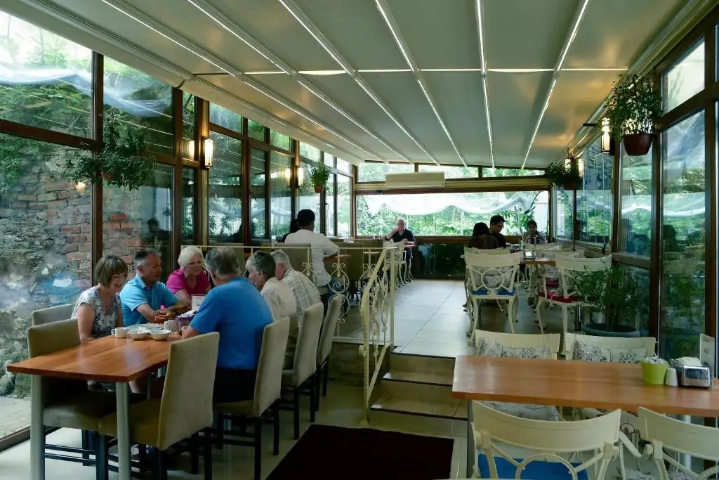 TASHKONAK HOTEL