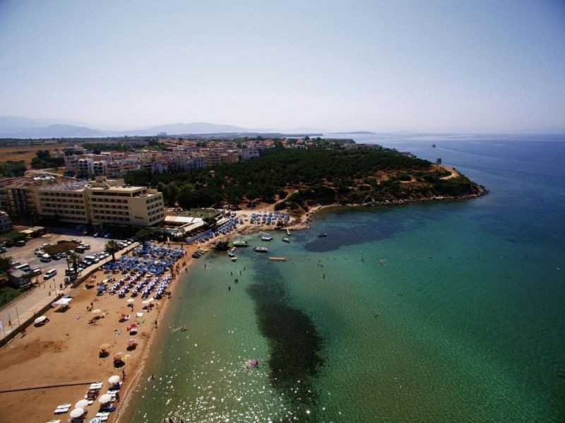 TUNTAS BEACH HOTEL