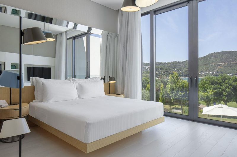 king deluxe partial sea view