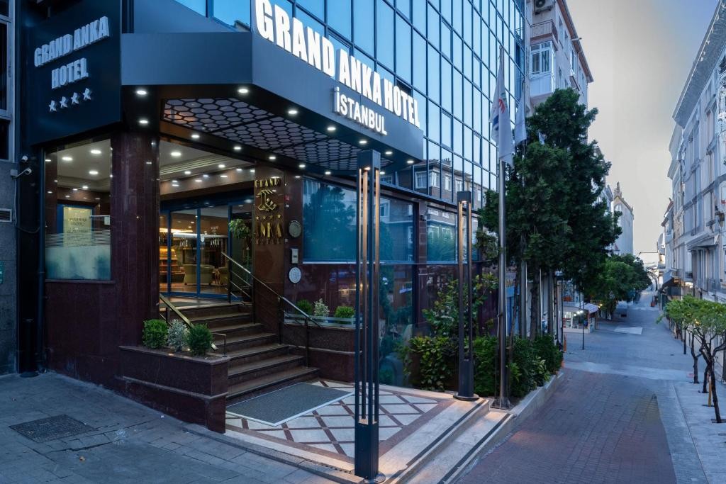 GRAND ANKA