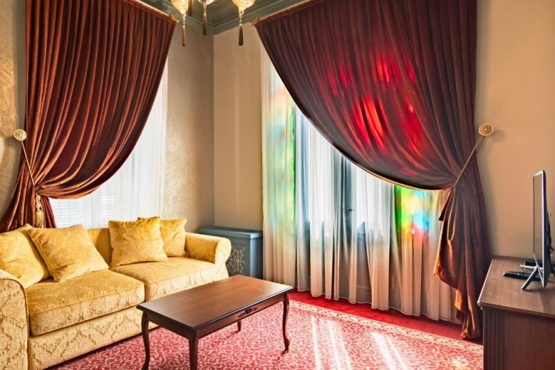ambassador suite