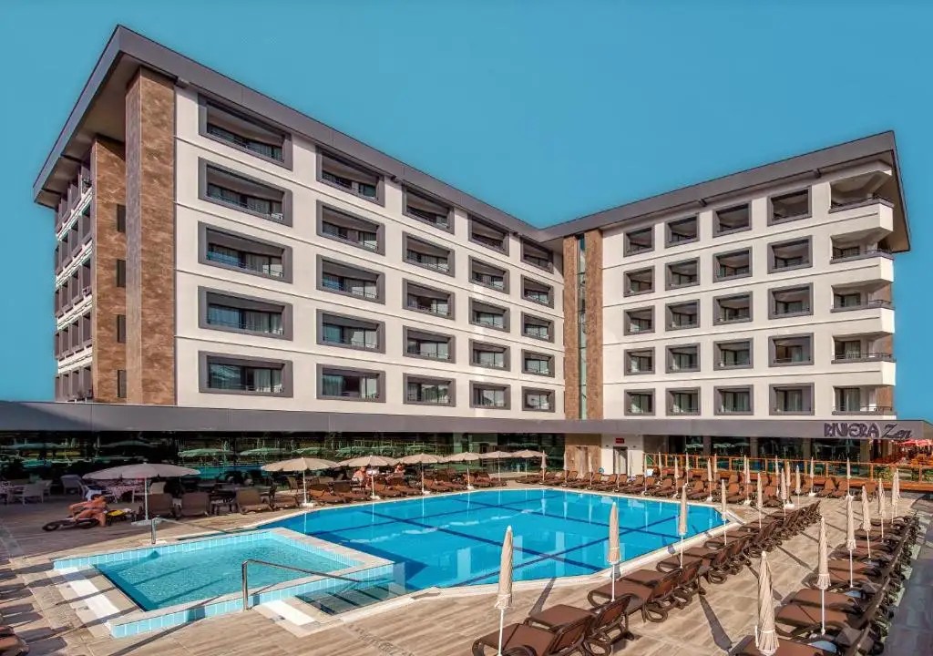 KLEOPATRA RIVIERA ZEN ADULTS ONLY 16+