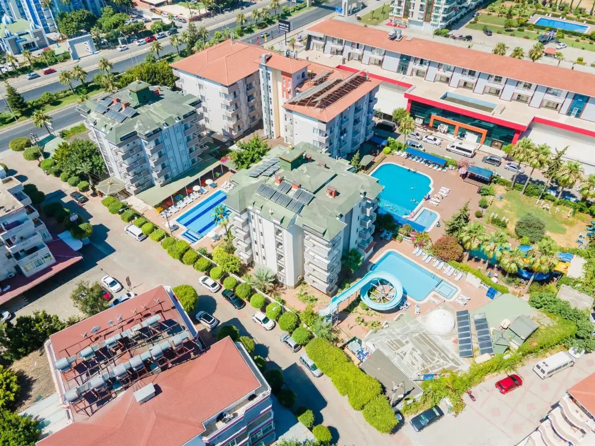 SOLIS BEACH (EX. HOLIDAY LINE, CLUB FAMILY GARDEN)
