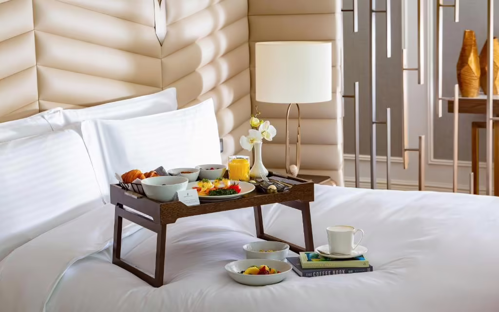 THE RITZ CARLTON