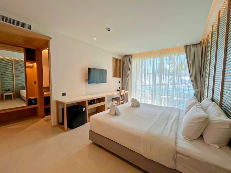 deluxe (avenue wing)