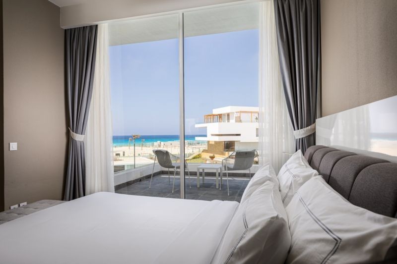 g loft sea view