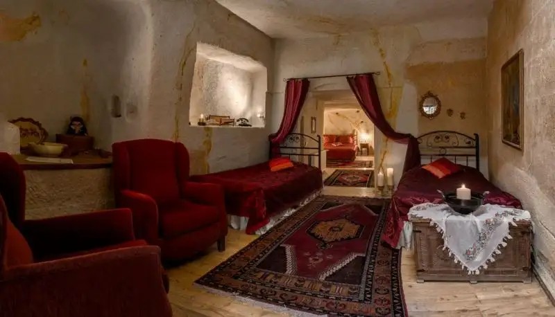 TEMENNI EVI HOTEL