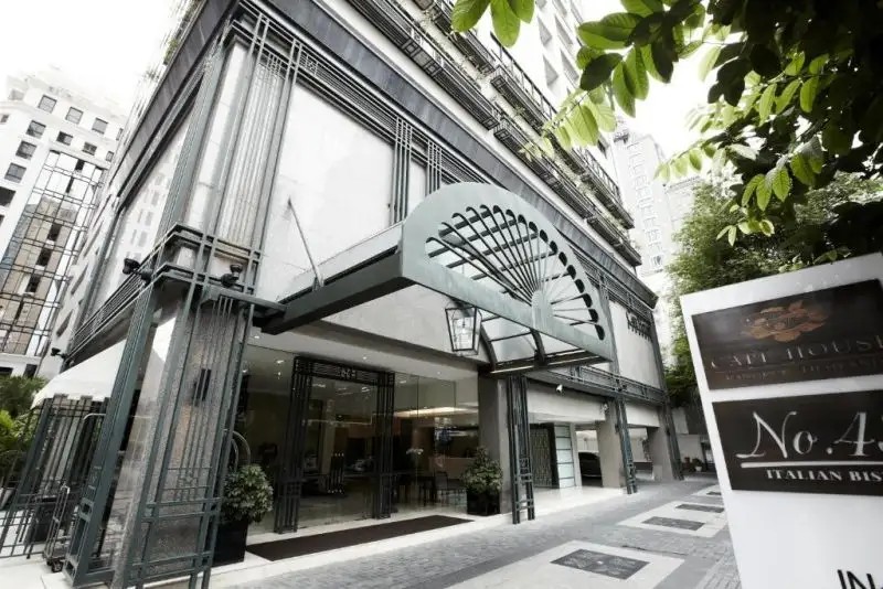 CAPE HOUSE LANGSUAN SERVICED APARTMENTS