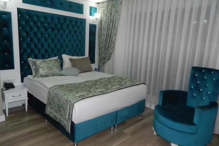 CASA DE SIRENA BOUTIQUE HOTEL (EX. BYPEGASUS DELUXE OTEL)