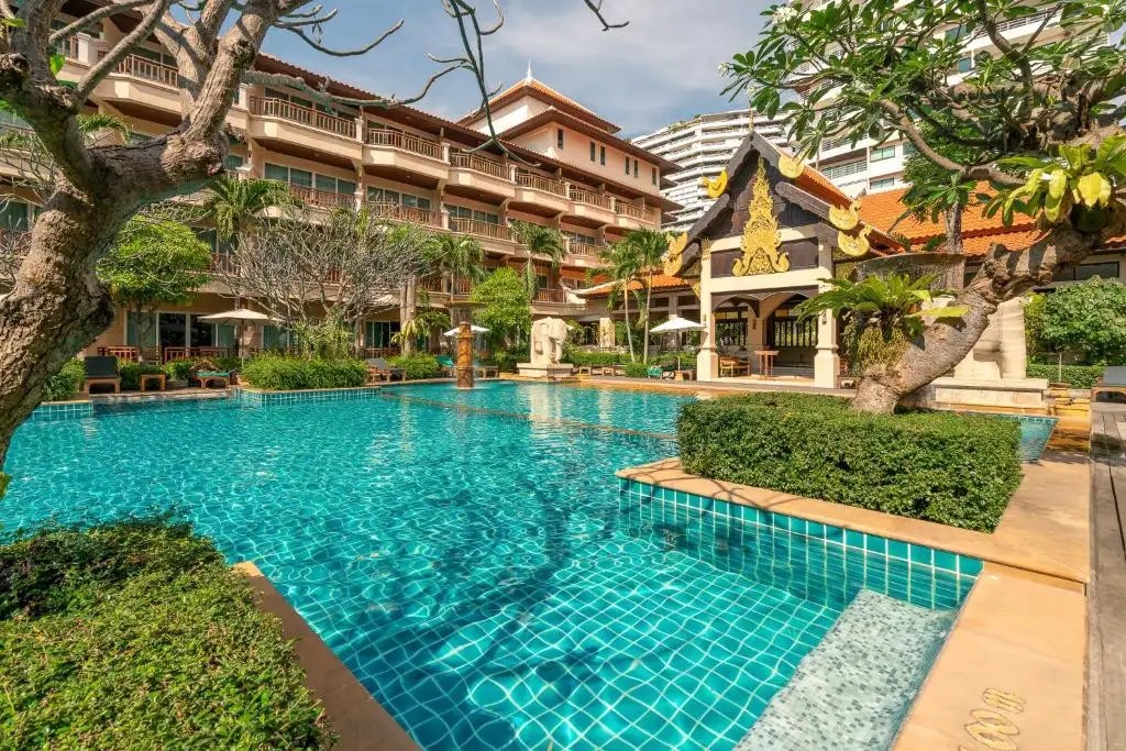 AVALON BEACH RESORT