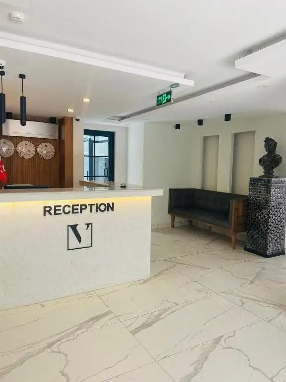 LARA VISTA HOTEL