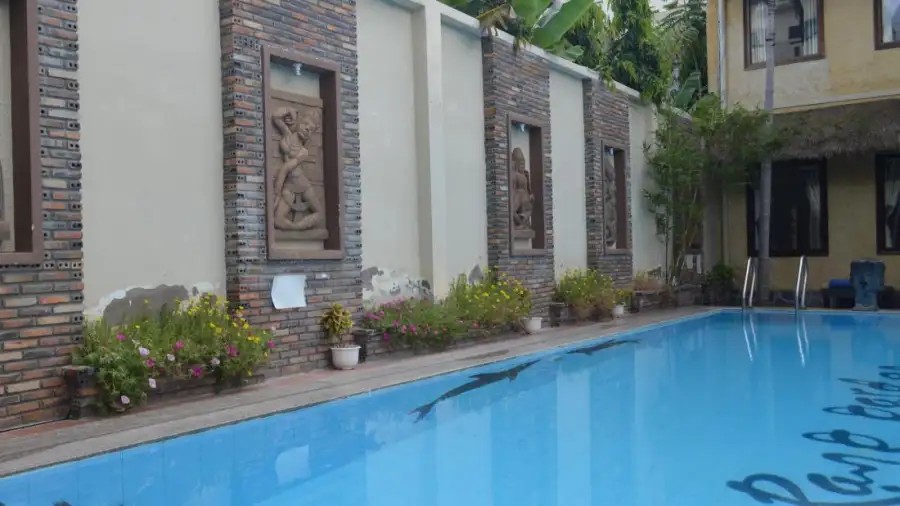 RANG GARDEN BUNGALOW HILL SIDE