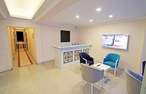 THE BEST LIFE CENTER HOTEL