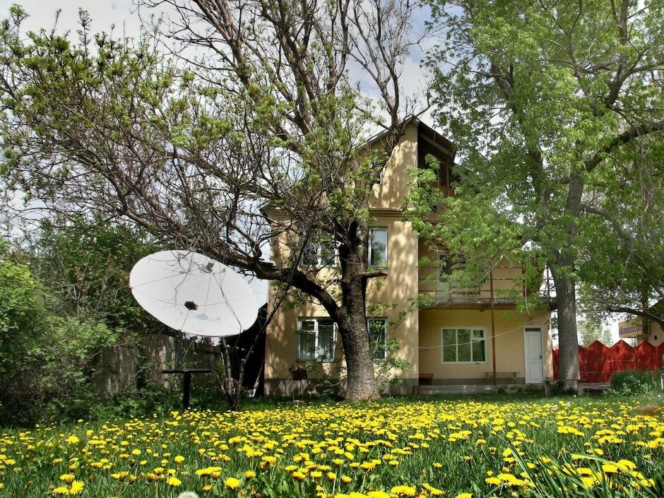 ZHENJA AND LYUDAS BOARDING HOUSE