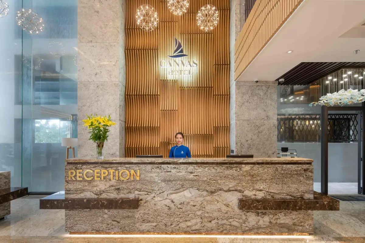 CANVAS HOTEL