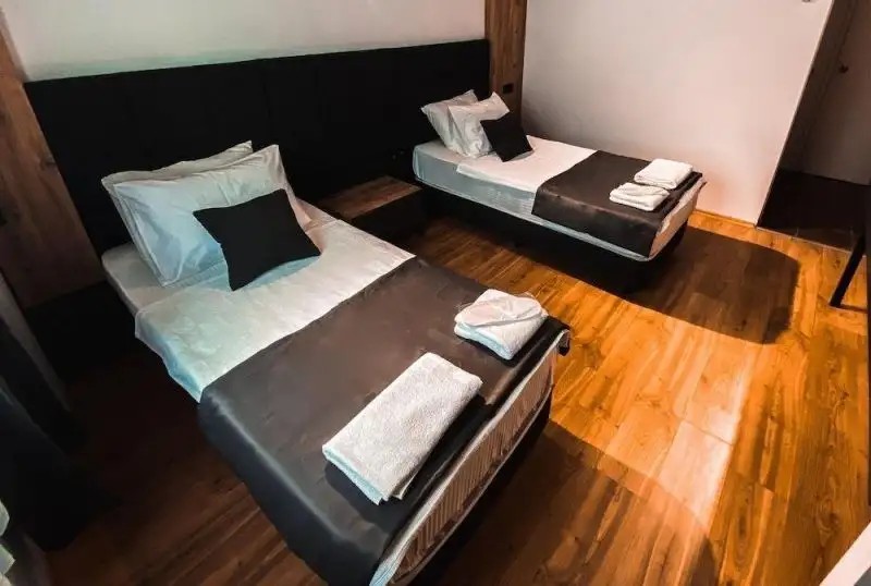 TEPE HOTEL & BUSINESS SUITE