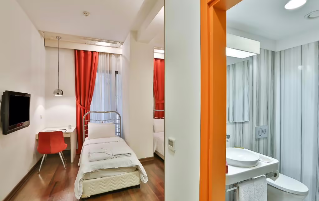SENATUS HOTEL
