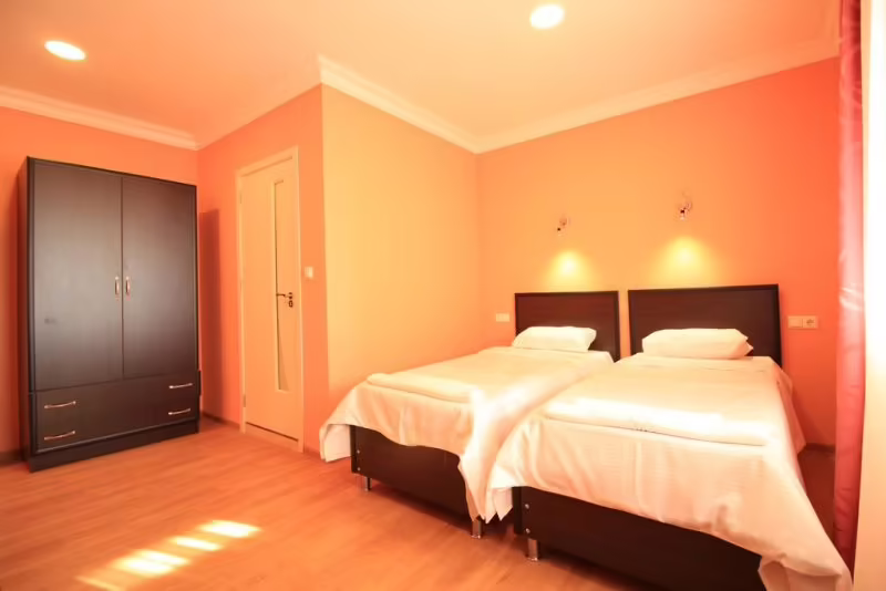 CALIFORNIA HOTEL