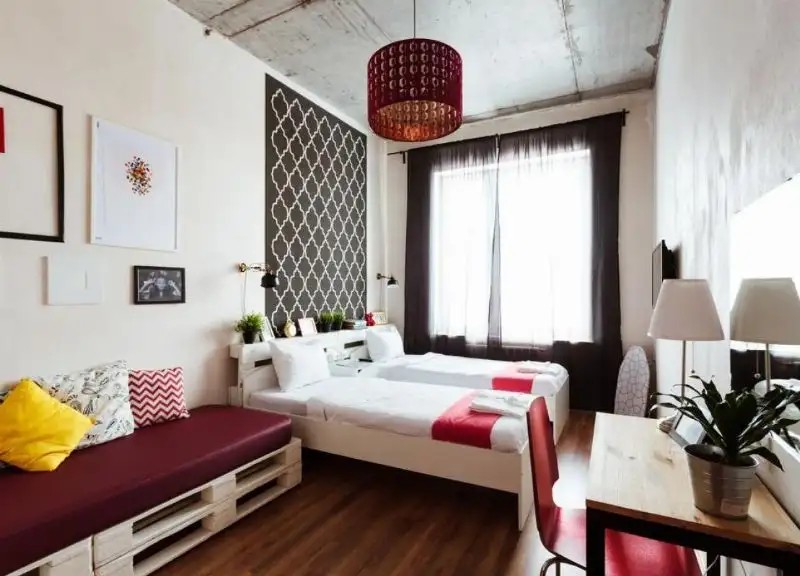 R.E.D. HOSTEL (РЕД)