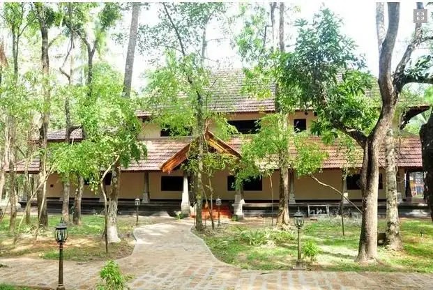 PERUMBAYIL AYURVEDA MANA