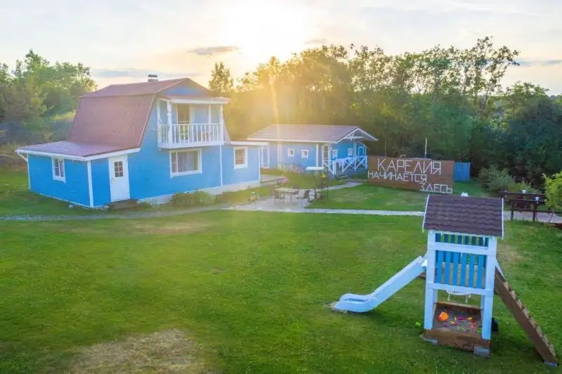 KARELIAN ROCKY HOUSE