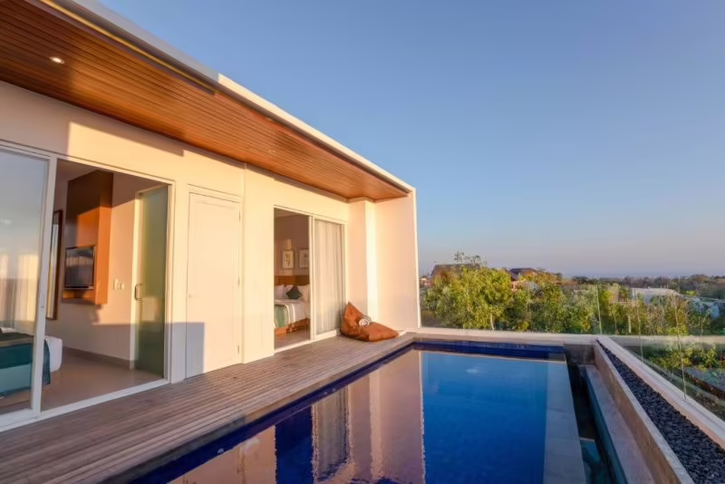 HIDEAWAY RESIDENCE