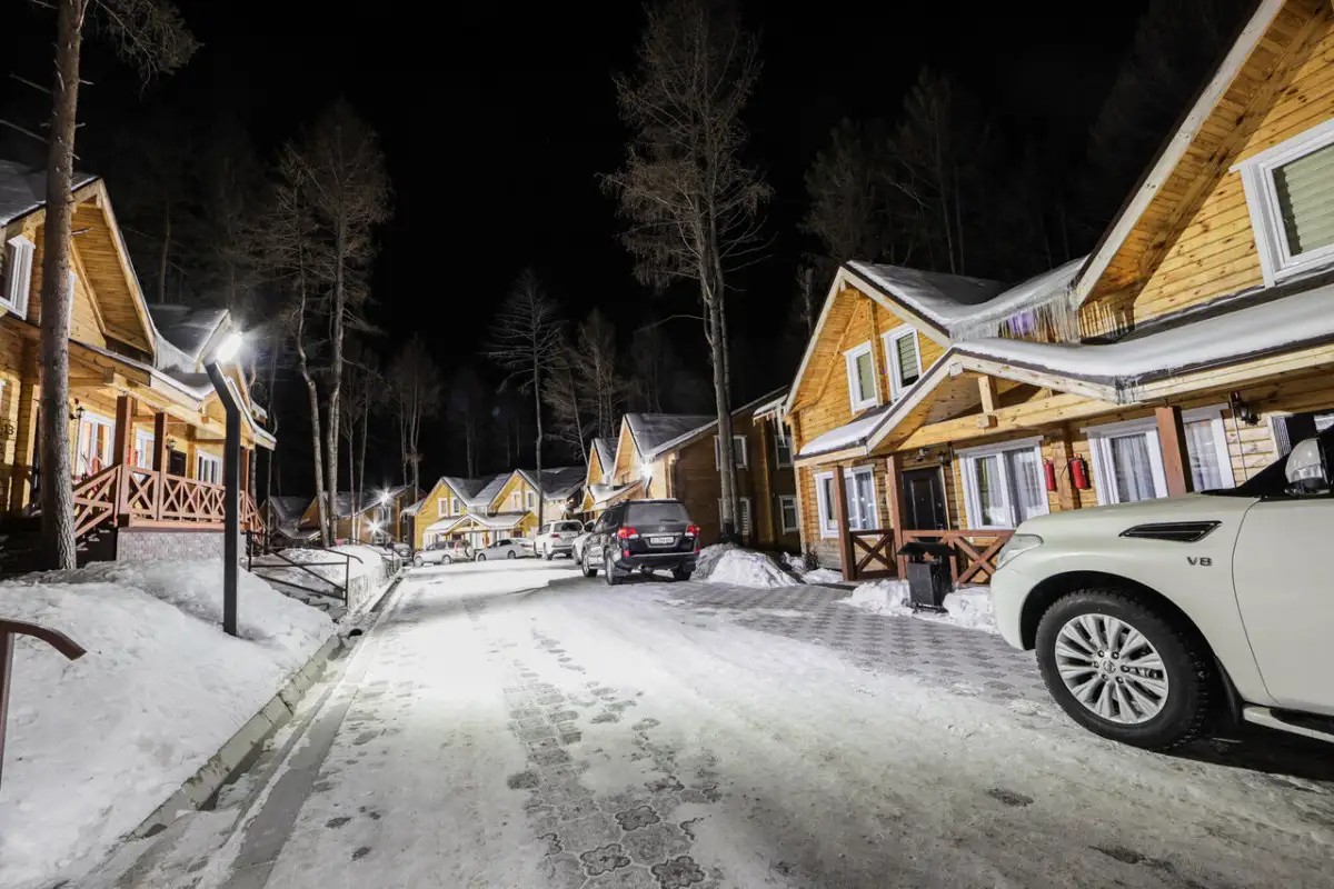 SKI PARADISE