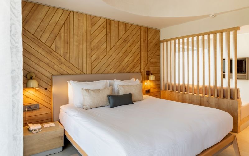 junior suite land view