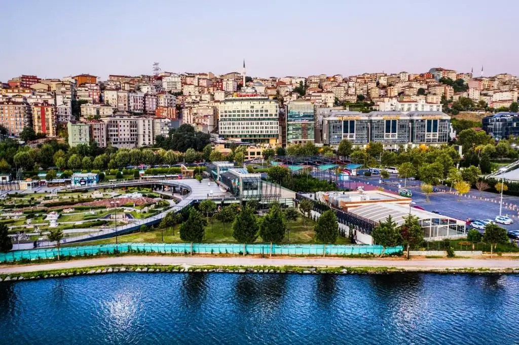 ARISE HOTEL GOLDEN HORN (EX. CLARION HOTEL GOLDEN HORN)