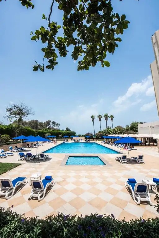 BM BEACH HOTEL