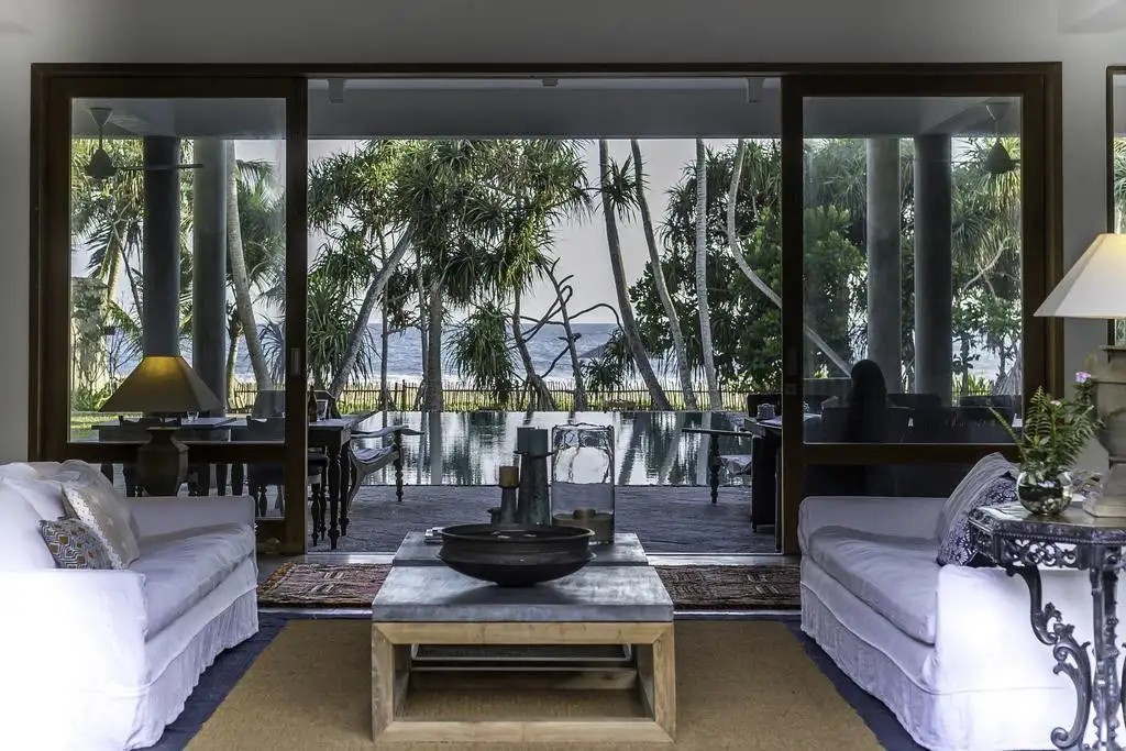 VILLA SAFFRON HIKKADUWA