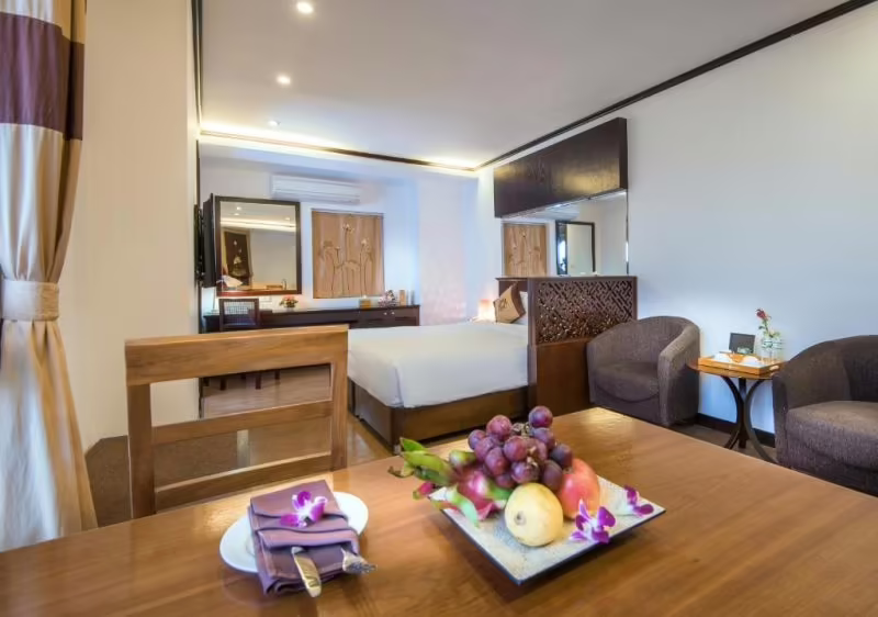 MAY DE VILLE CLASSIC HOTEL