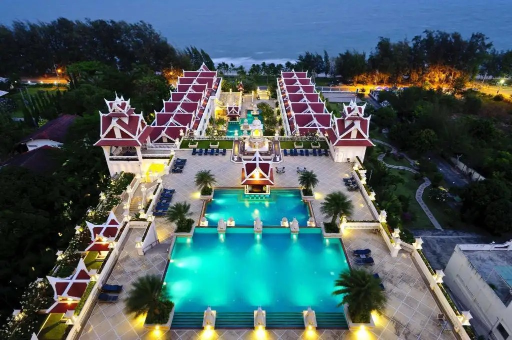 GRAND PACIFIC SOVEREIGN RESORT & SPA