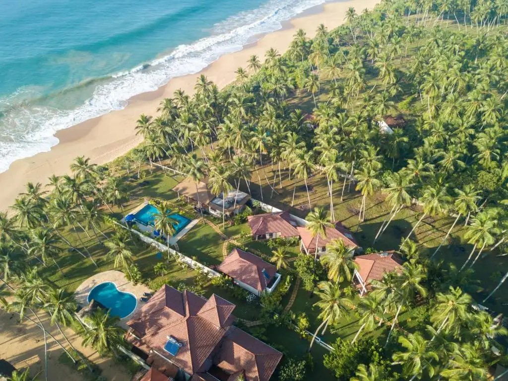 LANKA BEACH BUNGALOWS