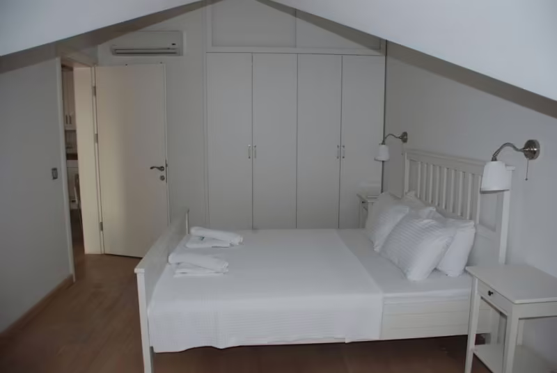 DEDEMINN MARINA HOTEL