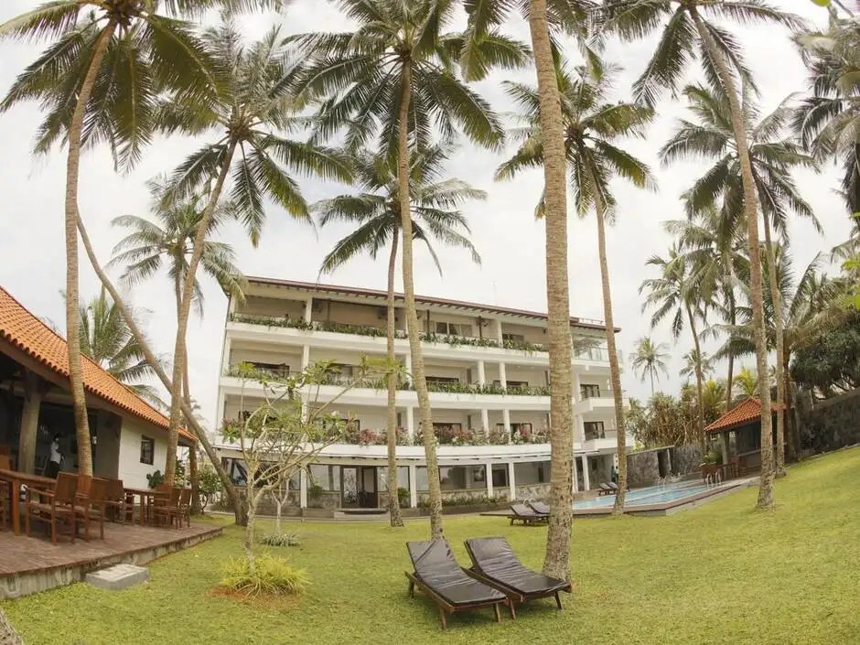 BLUE BEACH HOTEL