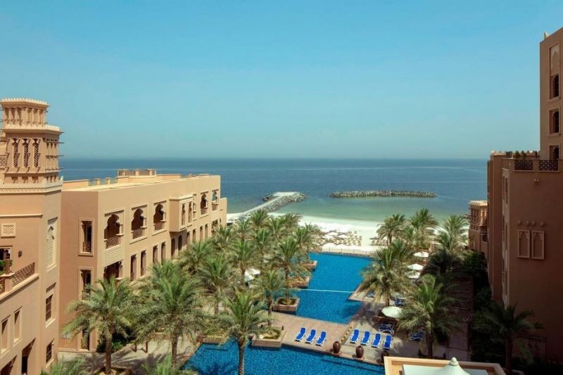 sheraton club room pool view with balcony