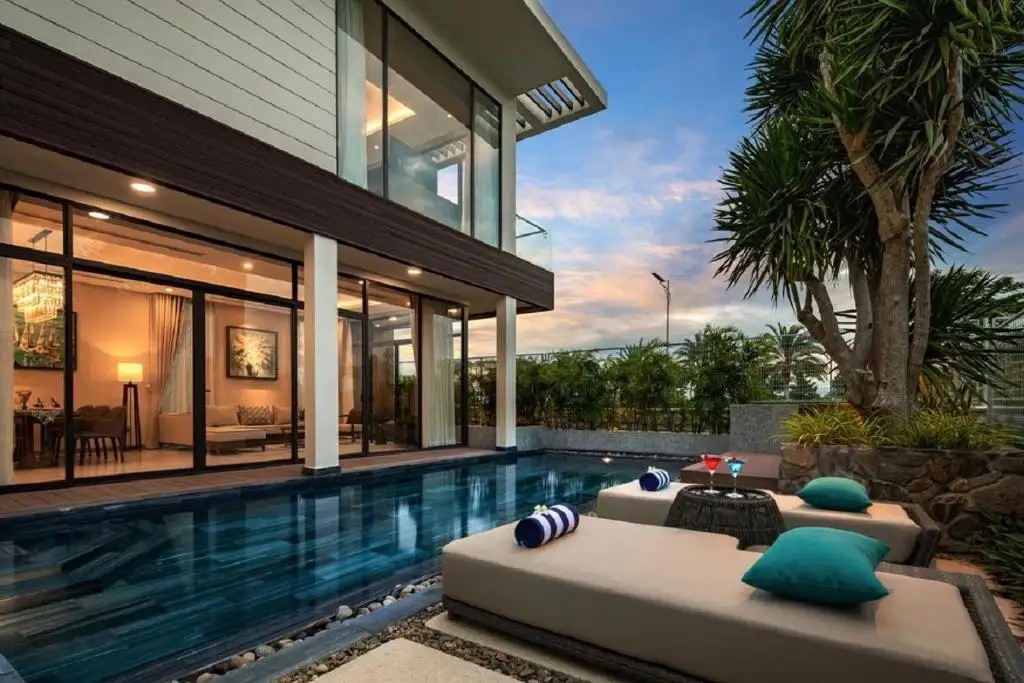 WYNDHAM GRAND KN PARADISE CAM RANH